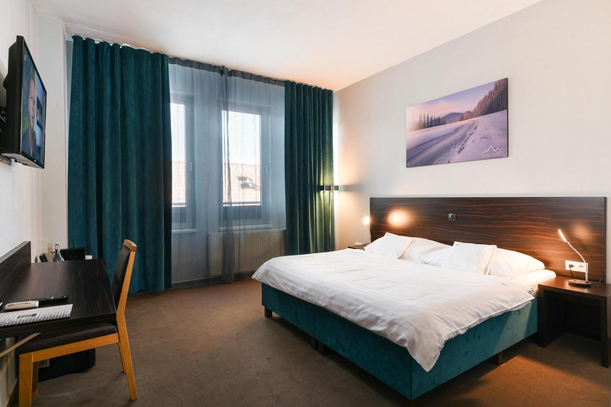 Boutique Hotel11 With Rooftop Spa Nitra Exterior photo