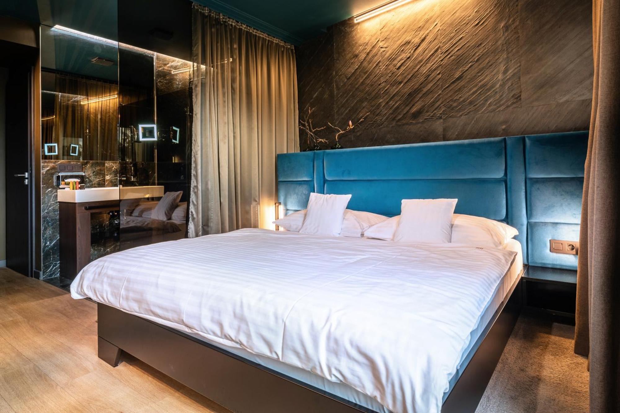 Boutique Hotel11 With Rooftop Spa Nitra Exterior photo