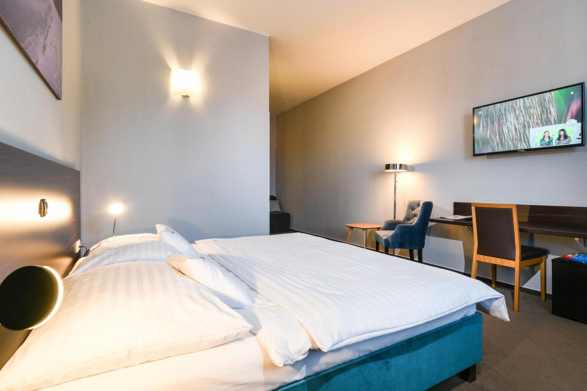 Boutique Hotel11 With Rooftop Spa Nitra Exterior photo