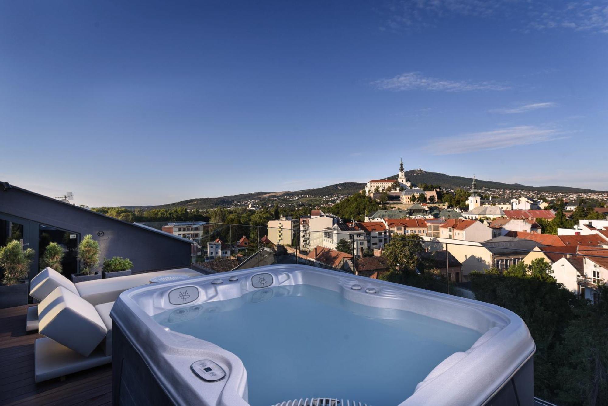 Boutique Hotel11 With Rooftop Spa Nitra Exterior photo