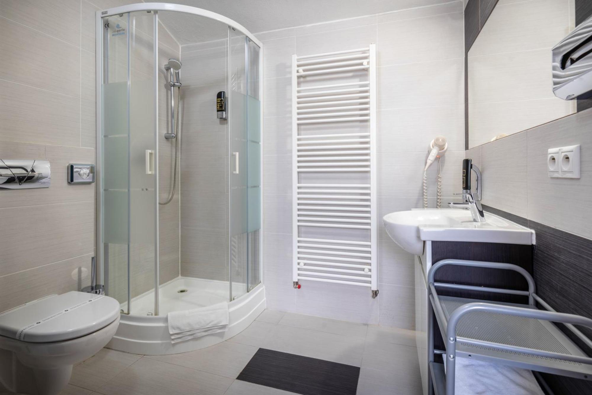 Boutique Hotel11 With Rooftop Spa Nitra Exterior photo