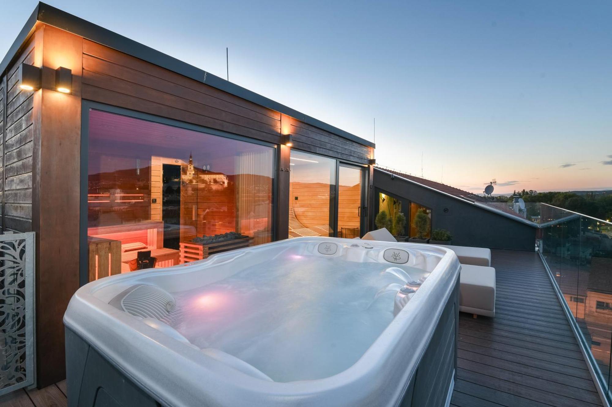 Boutique Hotel11 With Rooftop Spa Nitra Exterior photo